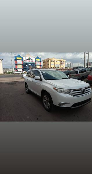 Toyota Highlander • 2012 • 100 km 3