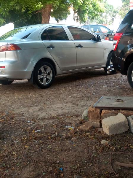 Mitsubishi  • 2008 • 140,000 km 2