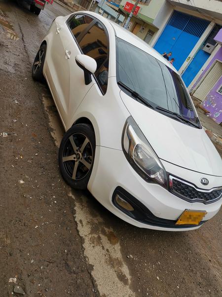 Kia Rio sedan • 2015 • 89,000 km 2