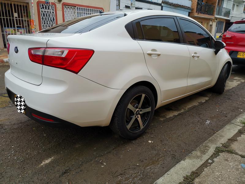 Kia Rio sedan • 2015 • 89,000 km 7