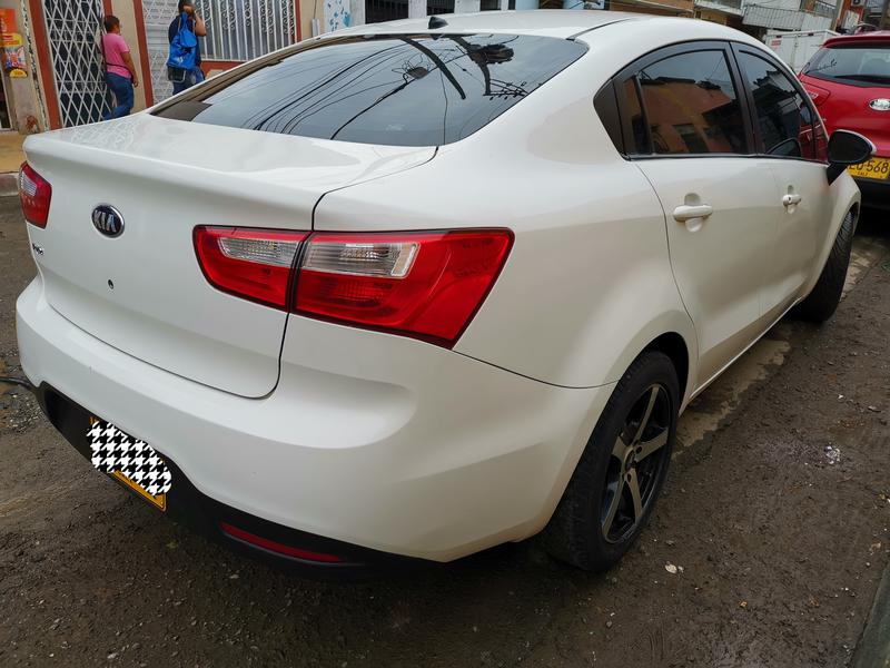 Kia Rio sedan • 2015 • 89,000 km 4