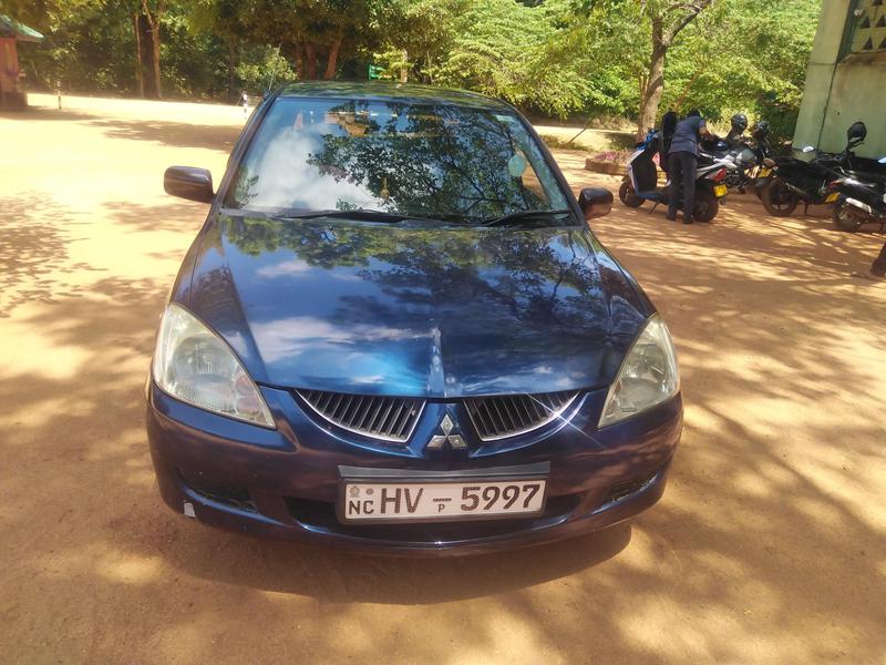 Mitsubishi Lancer • 2003 • 214,000 km 5