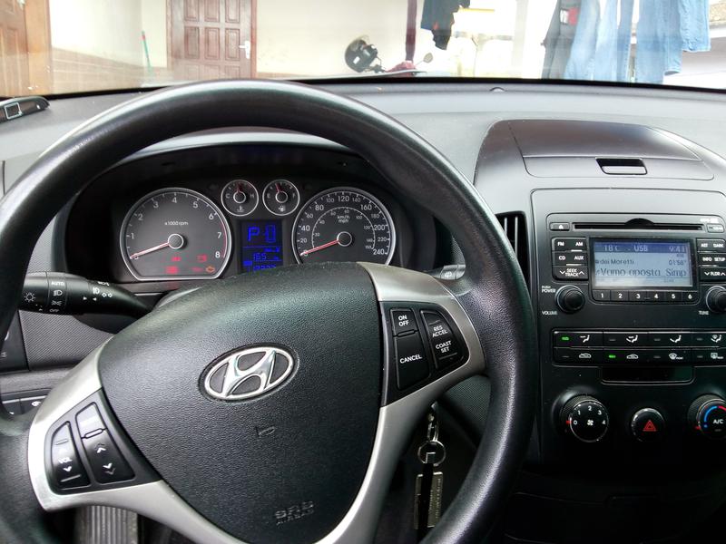 Hyundai i30 • 2010 • 112,000 km 5