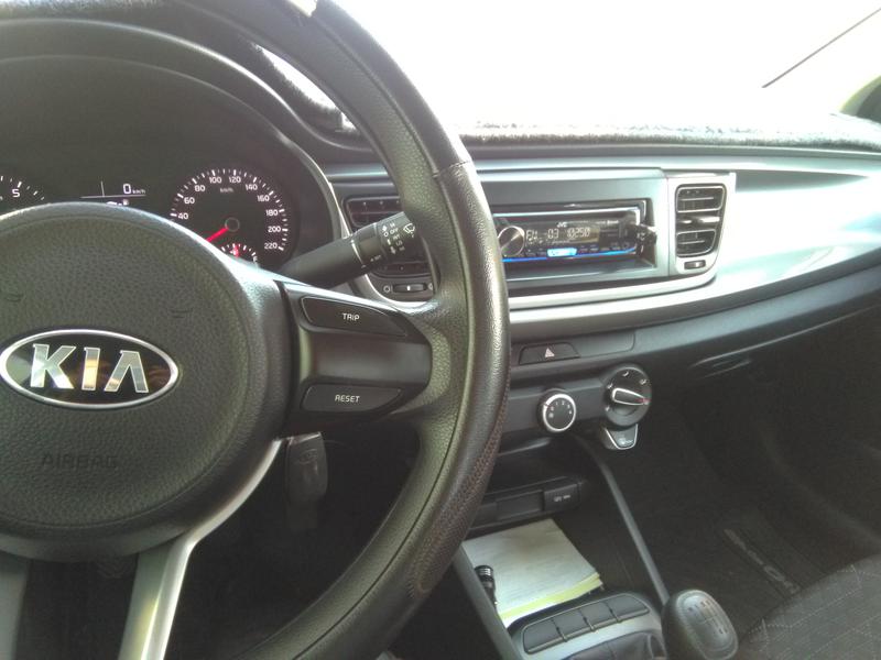 Kia Rio • 2019 • 15,250 km 4