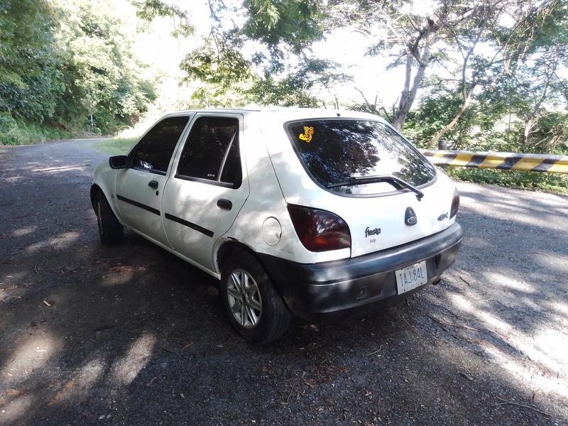 Ford Fiesta • 2001 • 366,913 km 5
