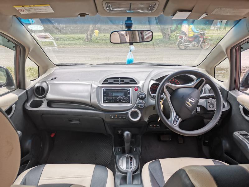 Honda Accord • 2010 • 174,714 km 6