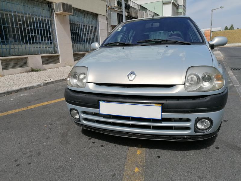 Renault Clio • 2000 • 210,000 km 8