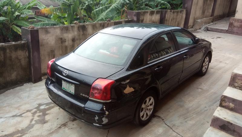 Toyota Avensis • 2006 • 2 km 3