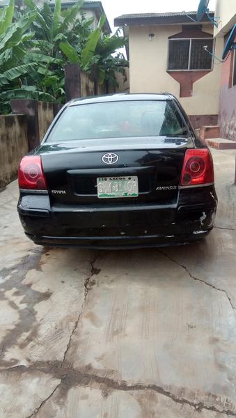 Toyota Avensis • 2006 • 2 km 5