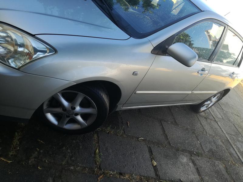 Toyota Corolla • 2005 • 350,000 km 8