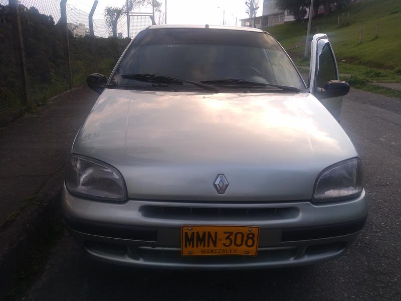 Renault Clio • 1999 • 189,000 km 2