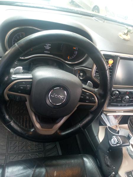 Jeep Cherokee • 2015 • 209,880 km 1