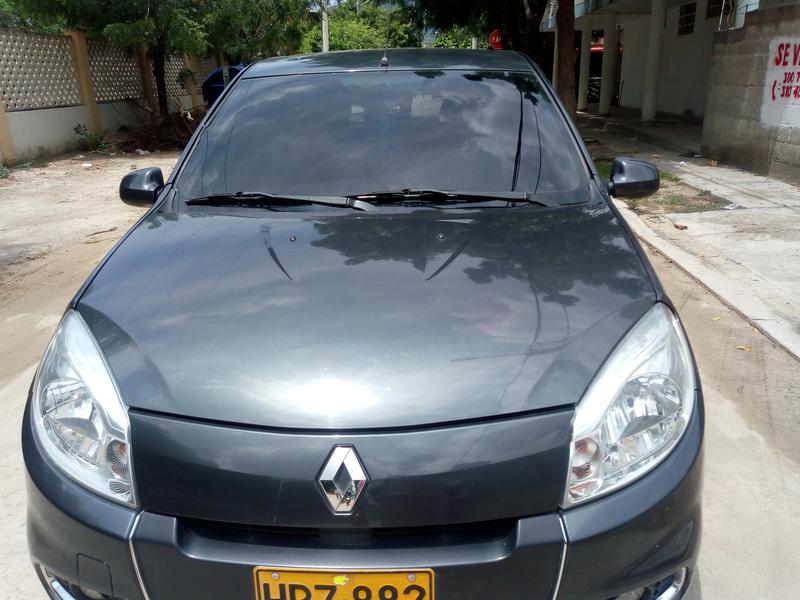 Renault Sandero • 2016 • 52,500 km 2