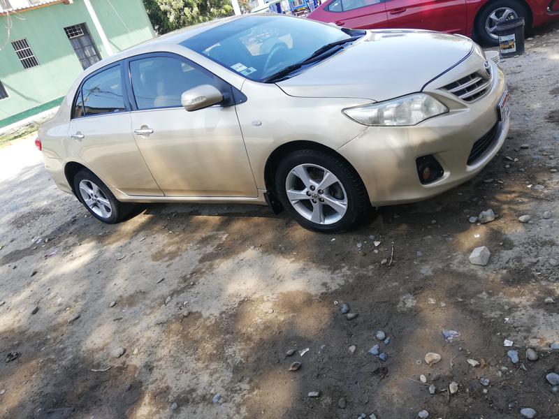 Toyota  • 2013 • 120,000 km 1