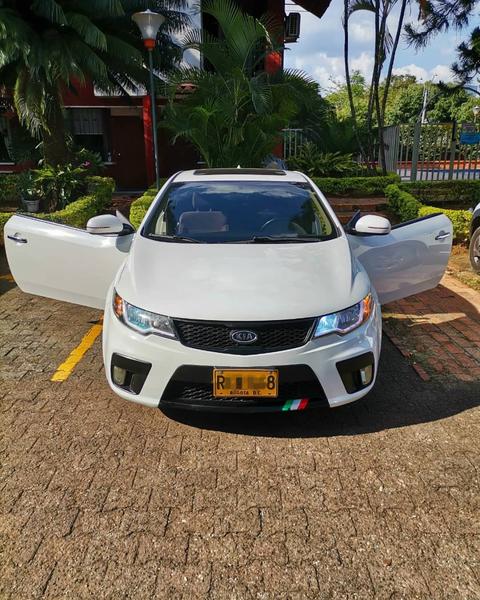 Kia Cerato • 2012 • 105,000 km 2