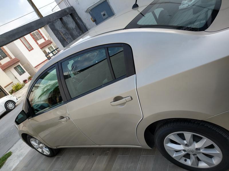 Nissan Sentra 2.0 • 2009 • 141,229 km 3
