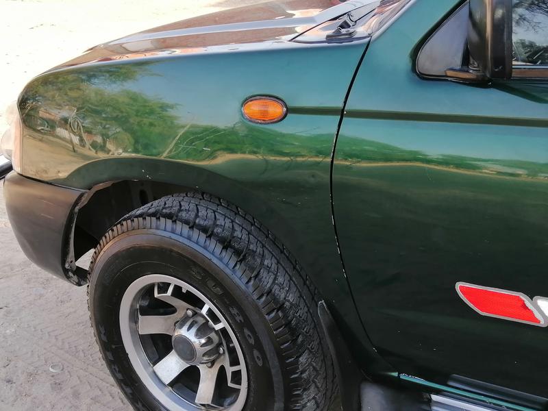 Nissan Frontier • 2009 • 250,000 km 4