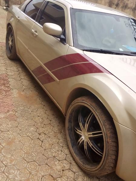 Chrysler 300 C • 2007 • 88,000 km 4