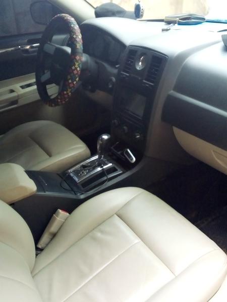 Chrysler 300 C • 2007 • 88,000 km 6