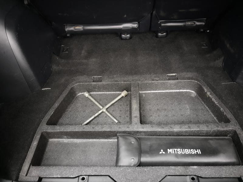 Mitsubishi Outlander • 2008 • 175,000 km 1