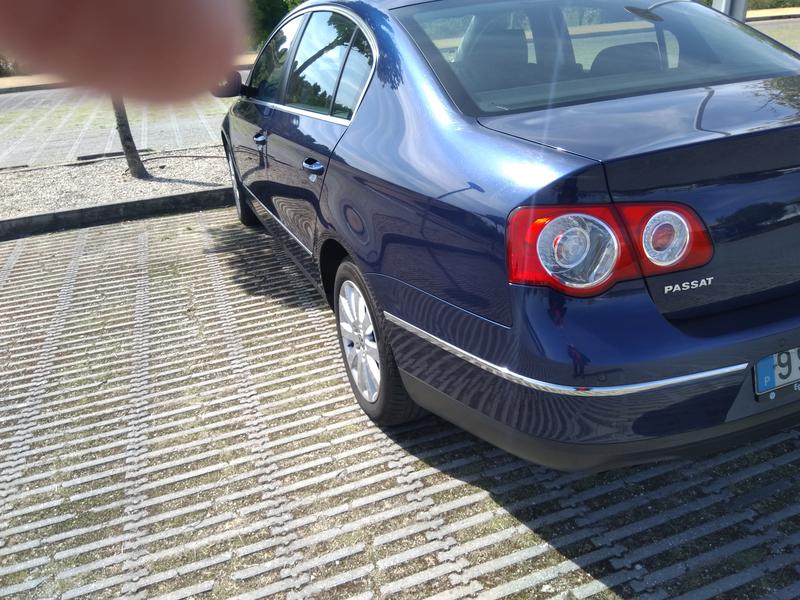 Volkswagen Passat • 2005 • 171,000 km 5
