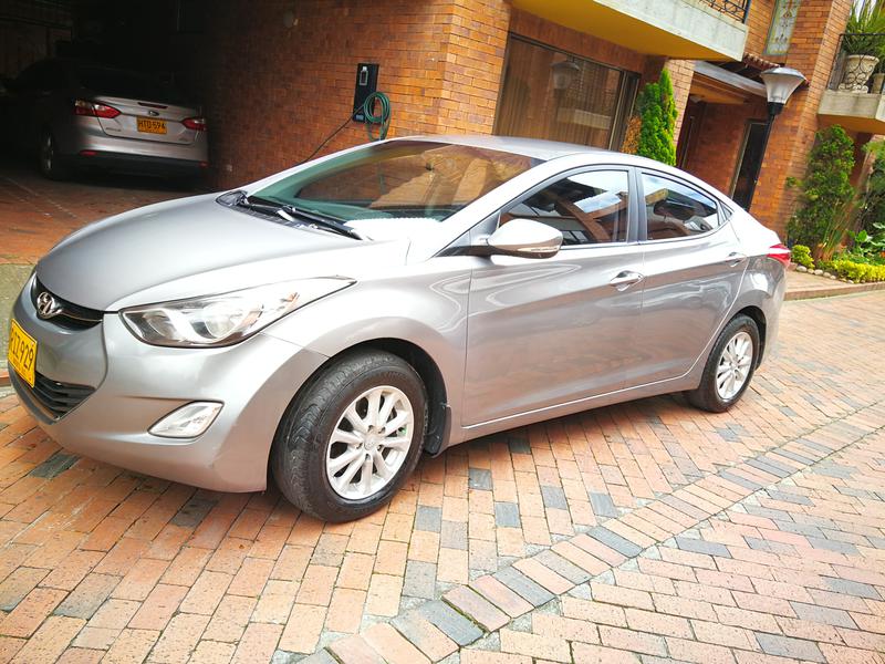 Hyundai  • 2012 • 107,000 km 2