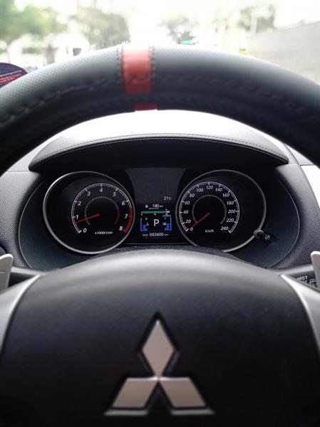 Mitsubishi Outlander • 2011 • 84,000 km 7