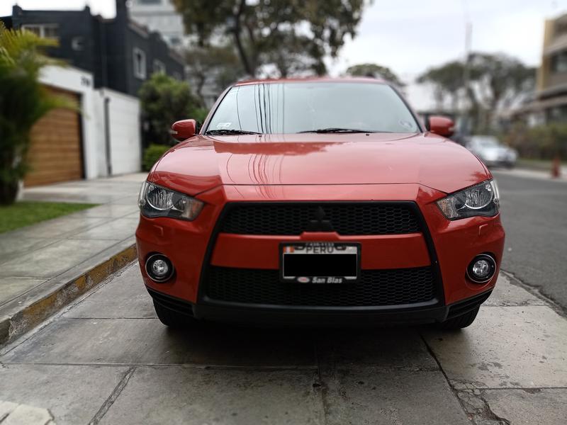 Mitsubishi Outlander • 2011 • 84,000 km 1
