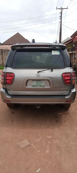 Toyota Sequoia • 2007 • 23,000 km 6