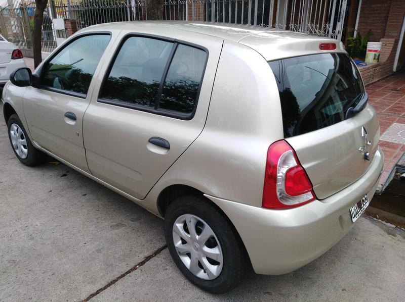 Renault Clio • 2014 • 133,000 km 6