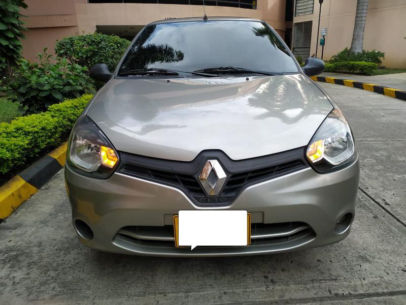 Renault Clio • 2016 • 51,000 km 4