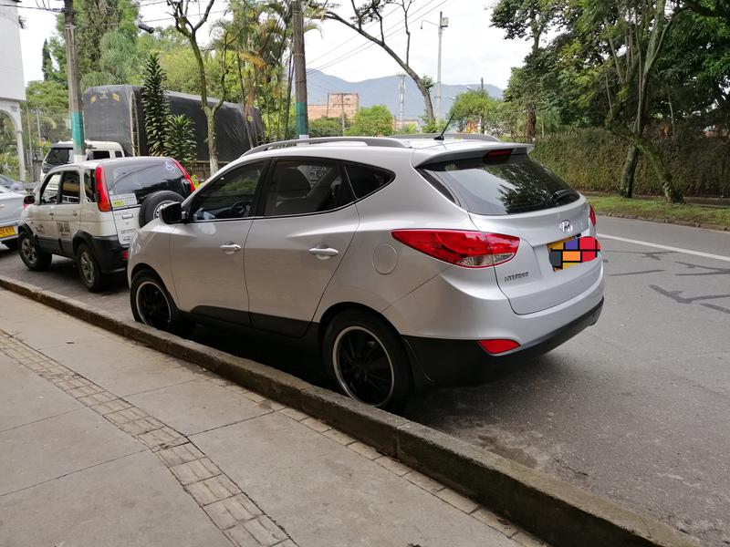 Hyundai ix35 • 2011 • 11,366 km 9