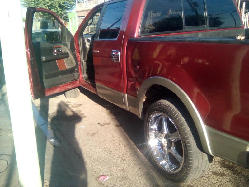 Ford F-150 • 2005 • 22,380 km 2