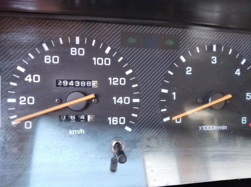 Mitsubishi L300 • 1989 • 294,338 km 9