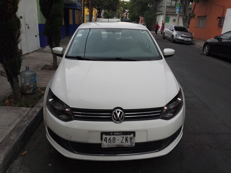 Volkswagen Vento • 2014 • 69,400 km 4