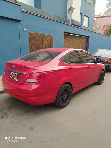 Hyundai Accent • 2015 • 72,000 km 2