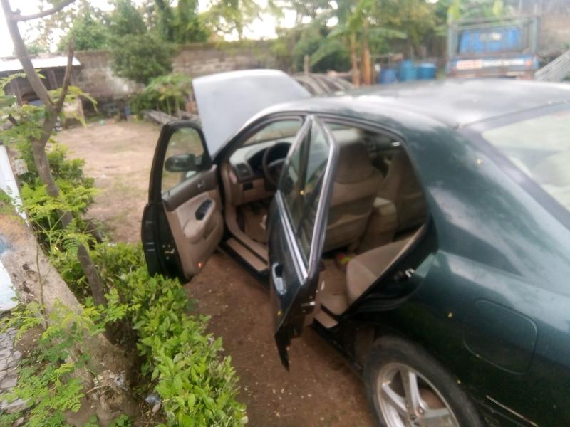 Honda Accord • 2005 • 30,000 km 4