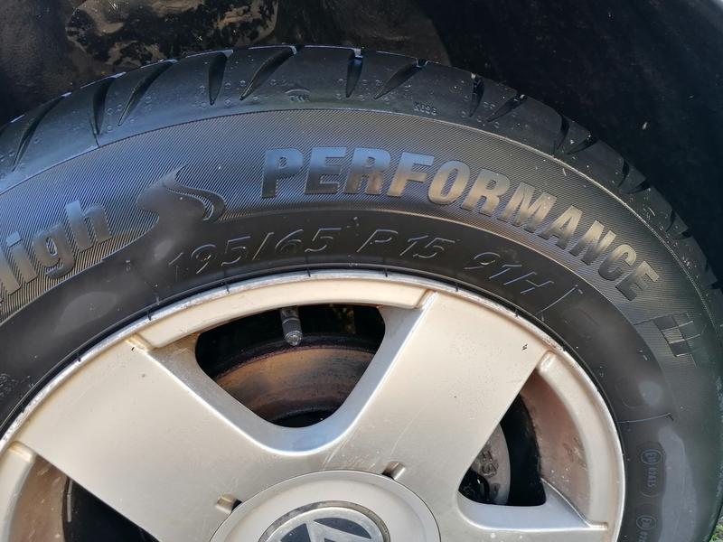 Volkswagen Golf • 1999 • 200,000 km 4