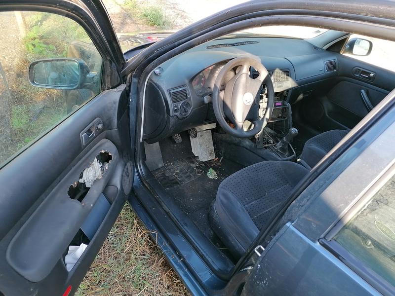 Volkswagen Golf • 1999 • 200,000 km 12
