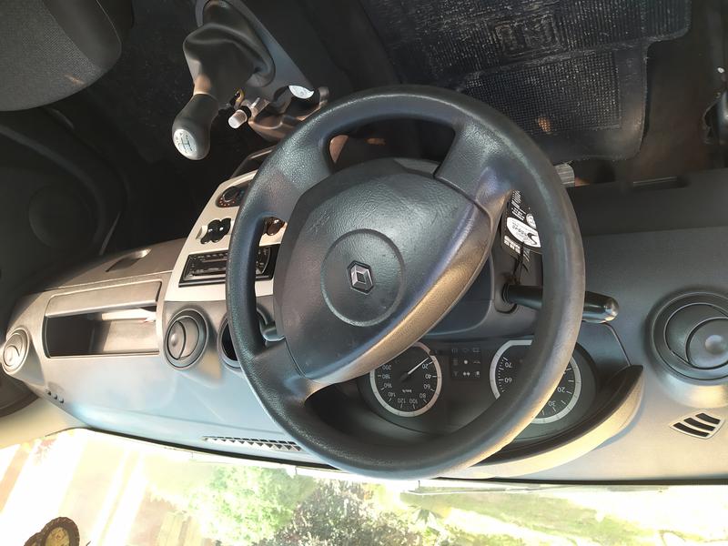 Renault Logan • 2010 • 155,000 km 4