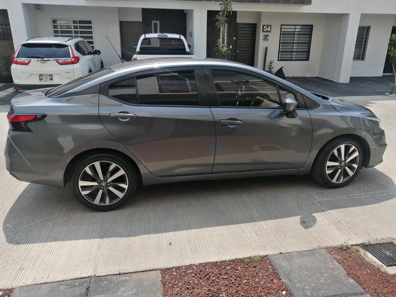 Nissan Versa • 2020 • 7,900 km 8
