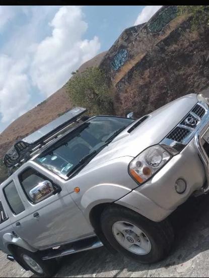 Nissan  • 2012 • 89,500 km 6