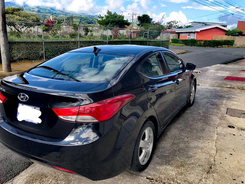Hyundai Elantra • 2012 • 166,887 km 7