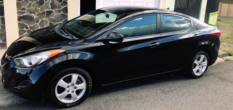 Hyundai Elantra • 2012 • 166,887 km 4