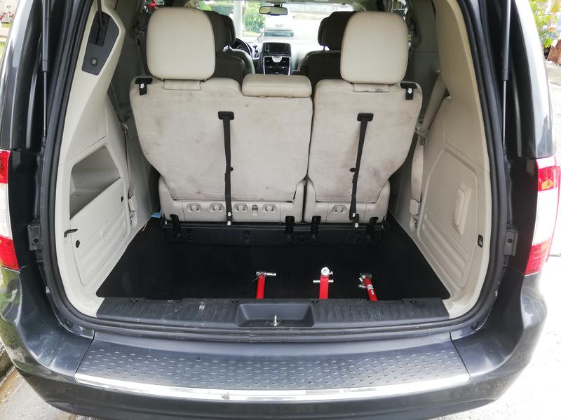 Chrysler Town & Country • 2014 • 65,000 km 5