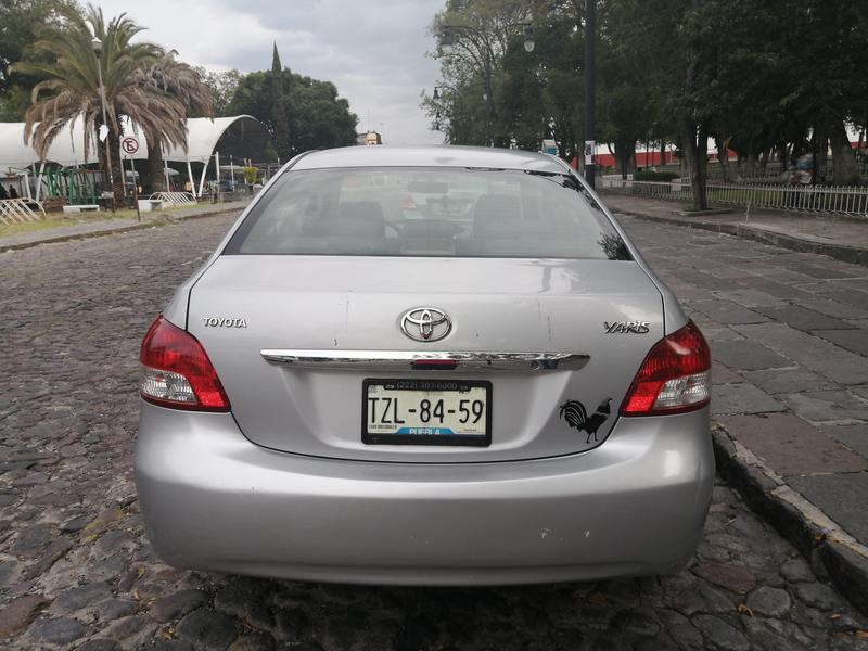 Toyota  • 2008 • 264,000 km 7