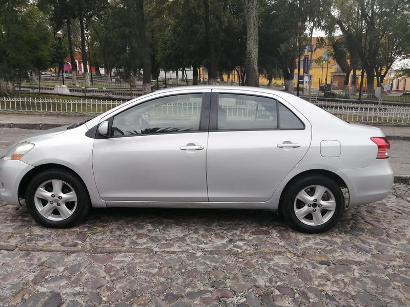 Toyota  • 2008 • 264,000 km 3