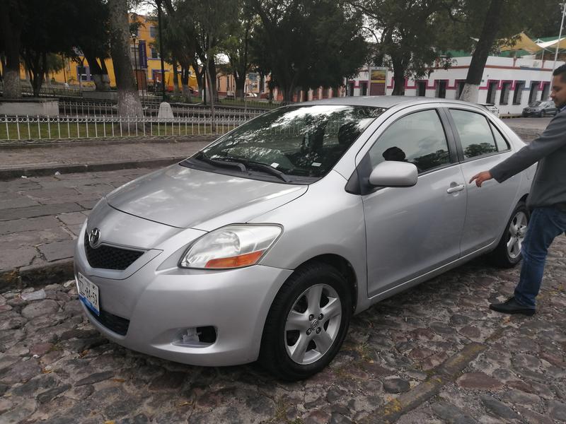 Toyota  • 2008 • 264,000 km 12