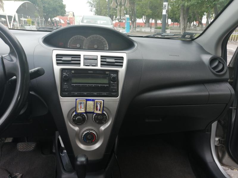 Toyota  • 2008 • 264,000 km 6