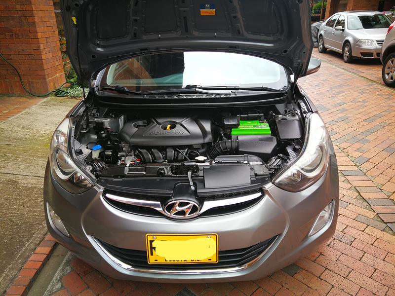 Hyundai  • 2012 • 107,000 km 4